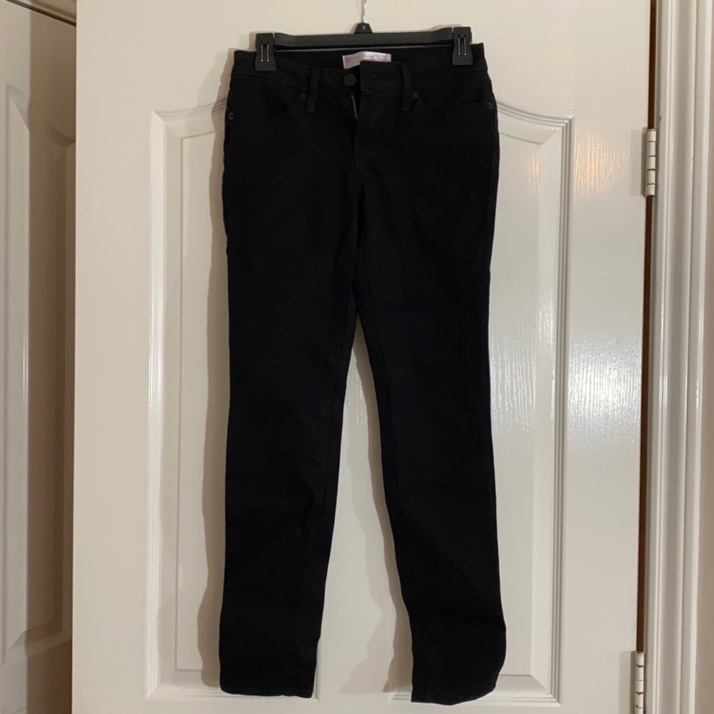 Blk Jeans